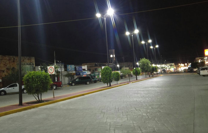 Postes Solares en Fraccionamientos